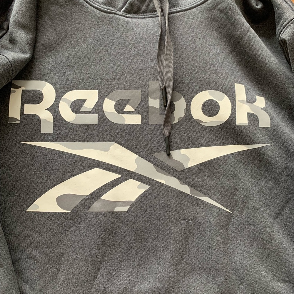 Great Reebok sweatshirt